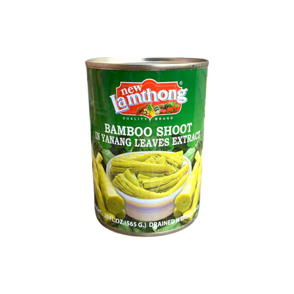 NEW LAMTHONG Bambussprossen in Yanang-Blätter-Extrakt (หน่อไม้ในน้ำใบย่านาง นิวแหลมทอง) 565g